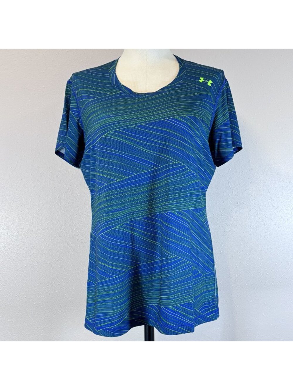 Under Armour HeatGear Shirt Womens Large Fitted Blue Green Striped Short Sleeve